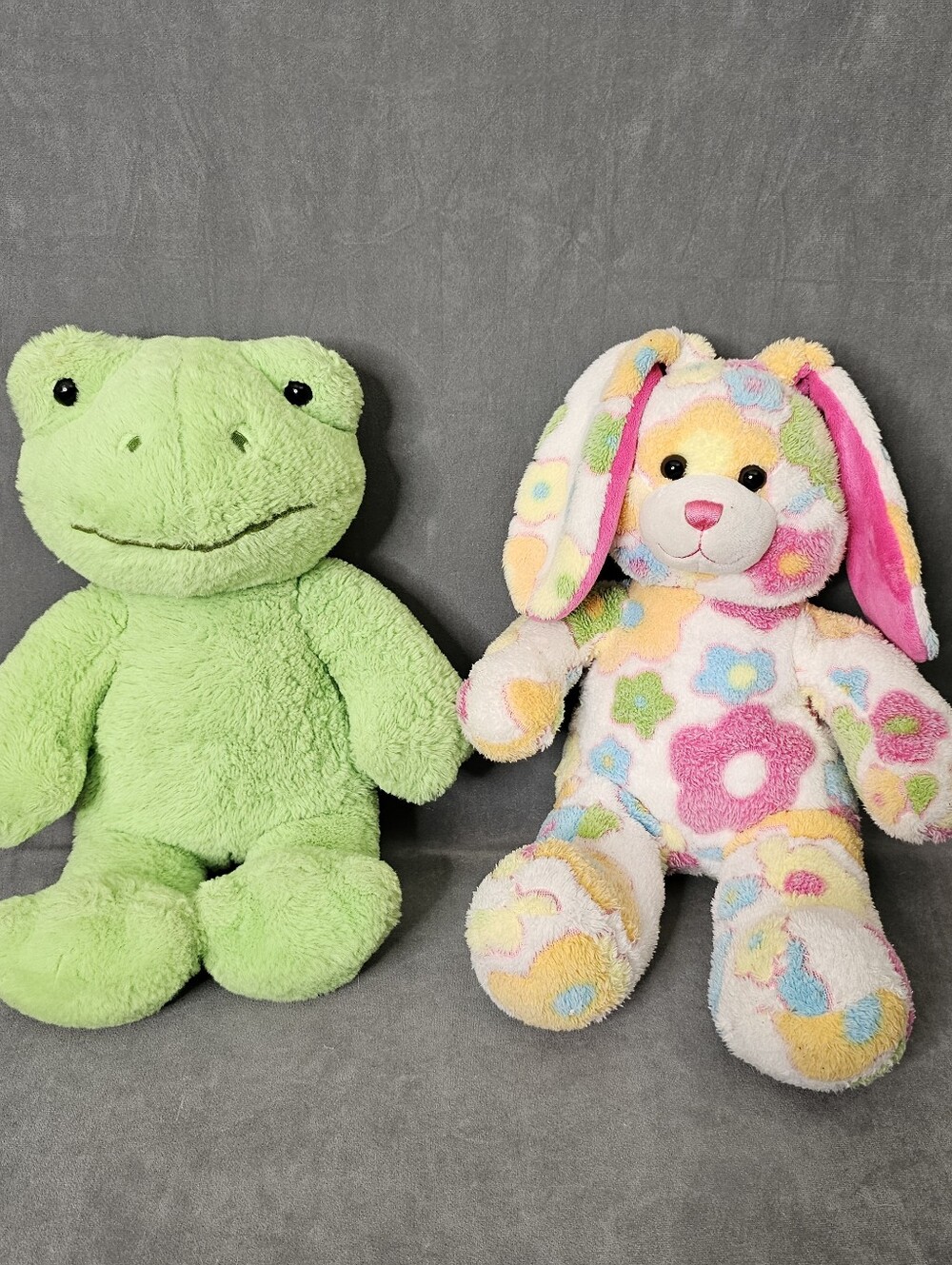 Build-A-Bear Workshop 16 inch Spring Green Frog Flower Bunny Plush Lot PL1-6